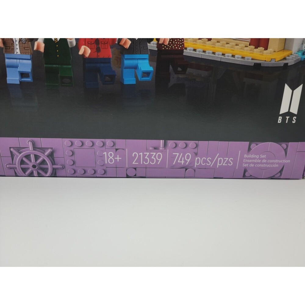 LEGO Ideas BTS Dynamite Set 21339 – 749pcs – New Sealed – 2023 First Release - Picture 15 of 16